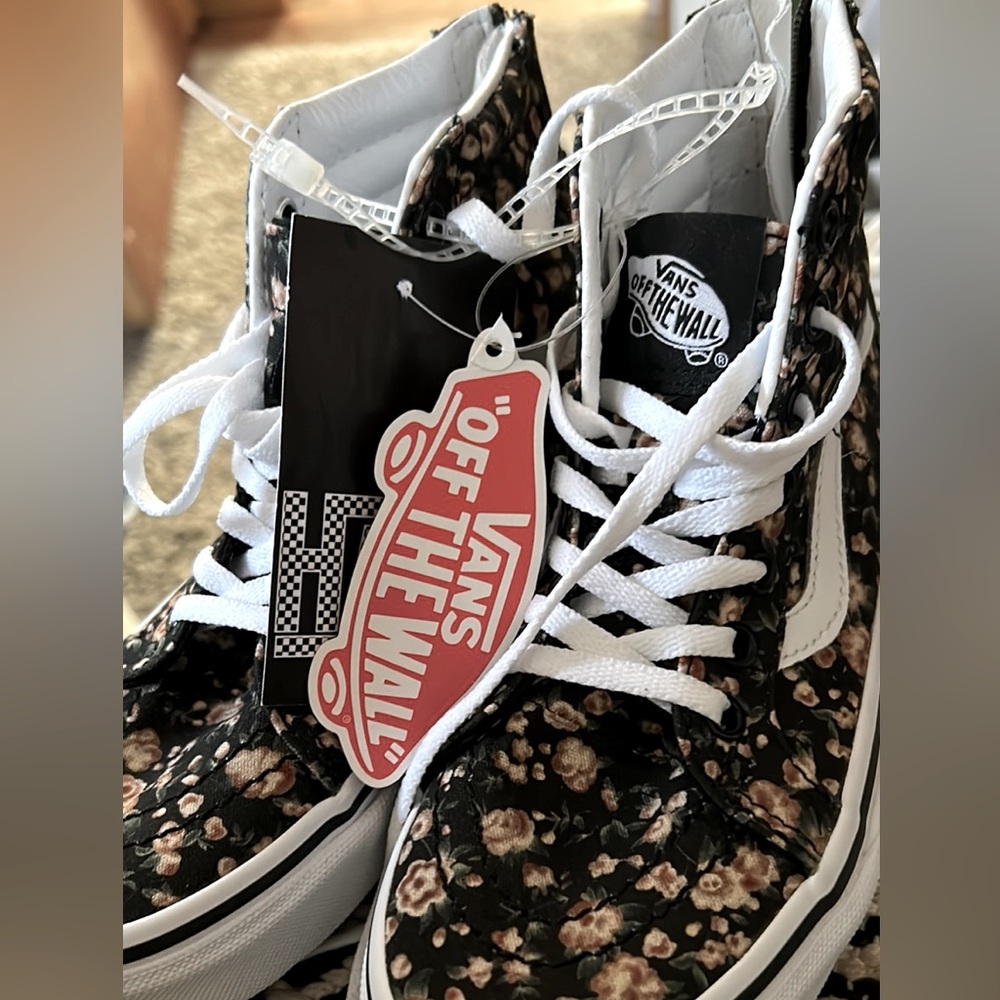 Kids size 1 floral VANS shoes